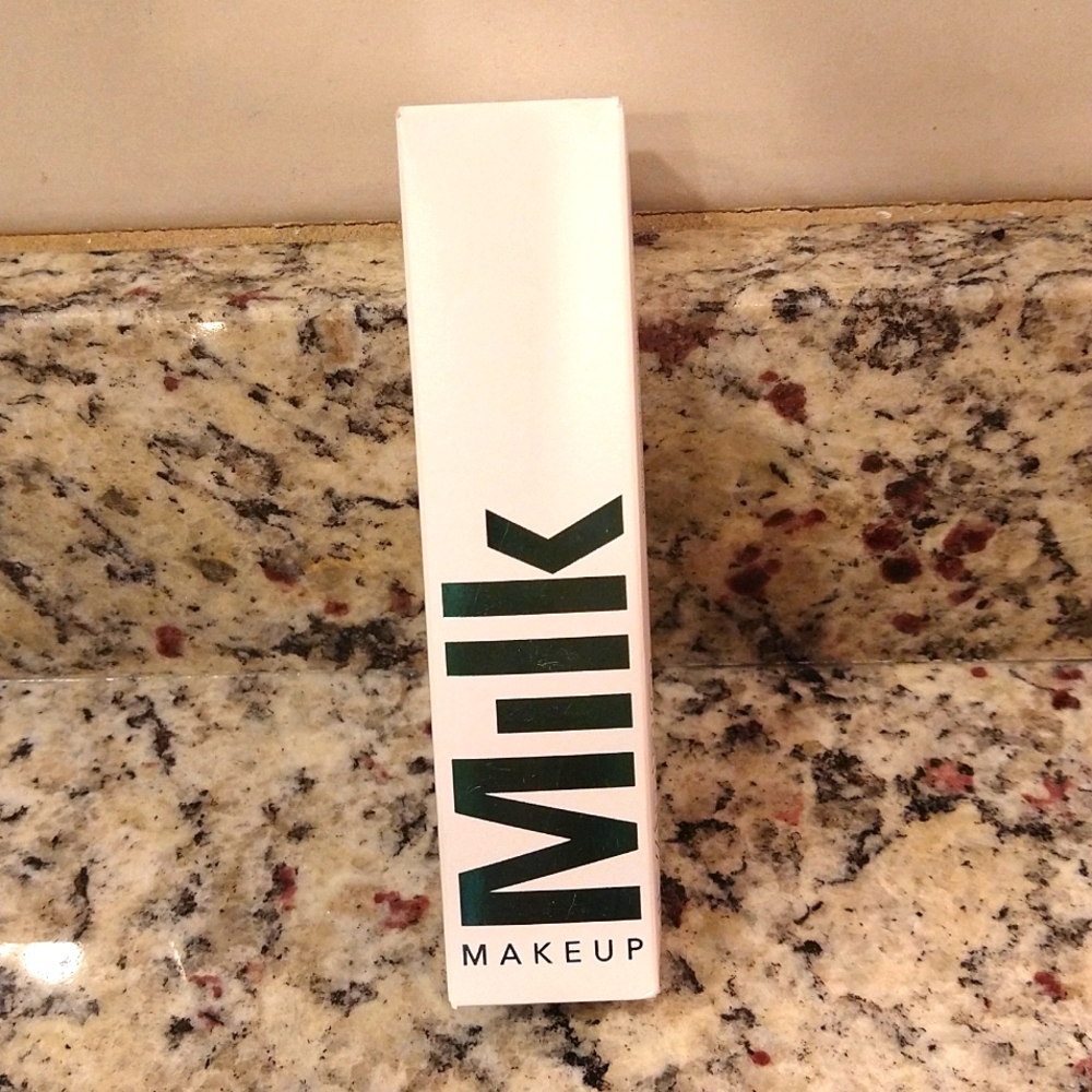 Milk Hydro Make-up Grip setting spray Face Primer